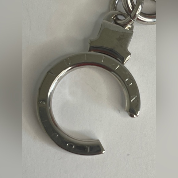 Louis vuitton Porte Cle LV Facet Key ring/Bag charm w/ Box and dust bag - Picture 6 of 11